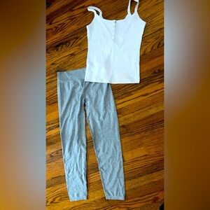 Selling as bundle top & bottom sz large name brand